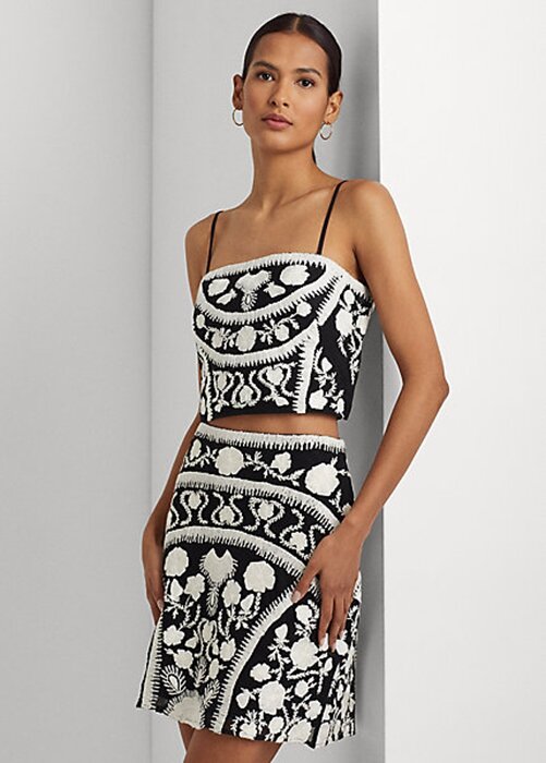 Black / White Women’s Ralph Lauren Embroidered Cropped Sleeveless Blouse Tops Black / White Women’s Ralph Lauren Embroidered Cropped Sleeveless Blouse Tops