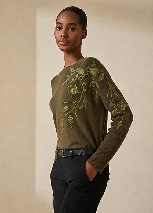 Olive Women’s Ralph Lauren Embellished Cashmere Crewneck Sweaters Olive Women’s Ralph Lauren Embellished Cashmere Crewneck Sweaters